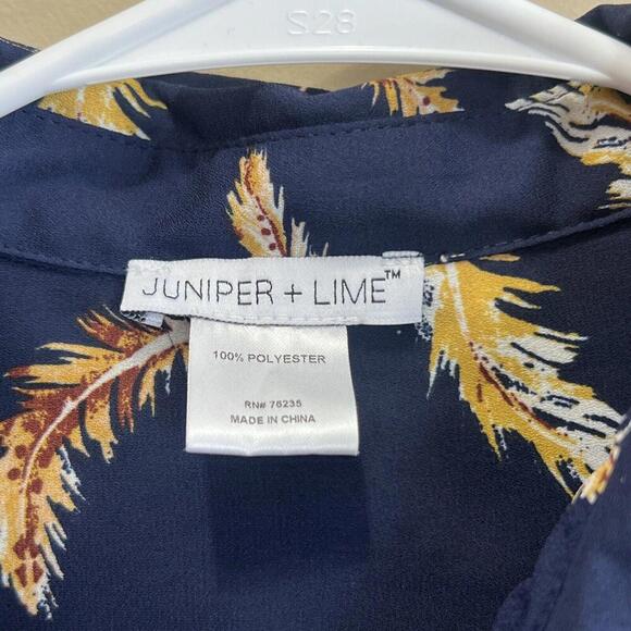 Juniper & Lime Navy Feather Blouse Shirt Sz M Long Sleeve NWT - Picture 4 of 5